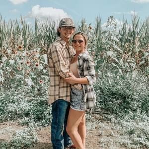 Meet your Posher, Whitney